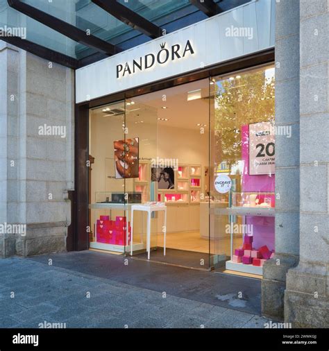 Pandora Jewellery Store in Miranda AU.
